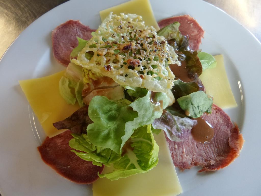 Jura Hotel Restaurant Le Panoramic Сен-Клод Екстер'єр фото